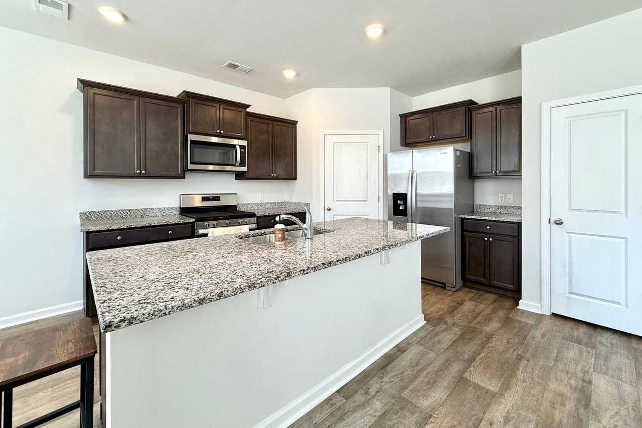 117 Sweet Cherry Ln - Photo 3 of 9