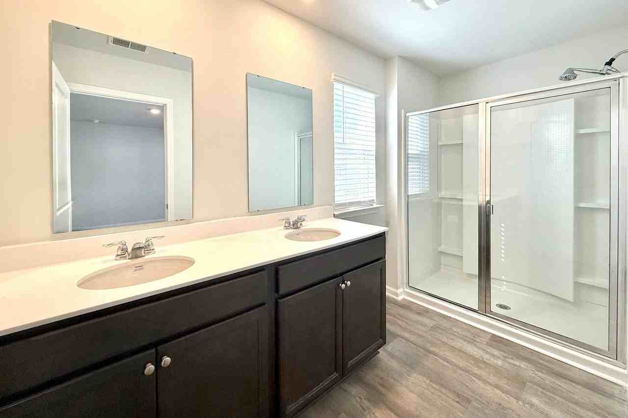 117 Sweet Cherry Ln - Photo 6 of 9