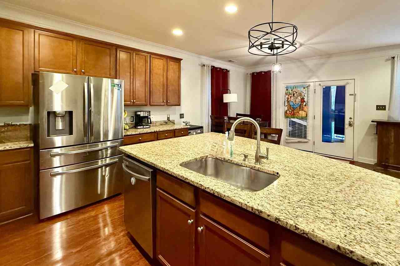 1623 Seabago Drive - Photo 3 of 11