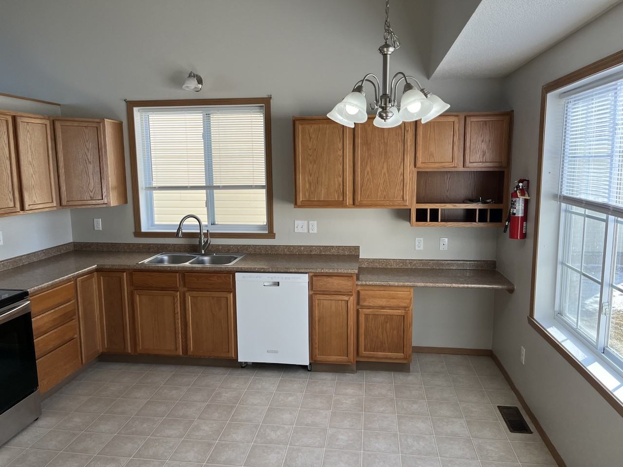 6240 24th St S - Photo 4 of 23