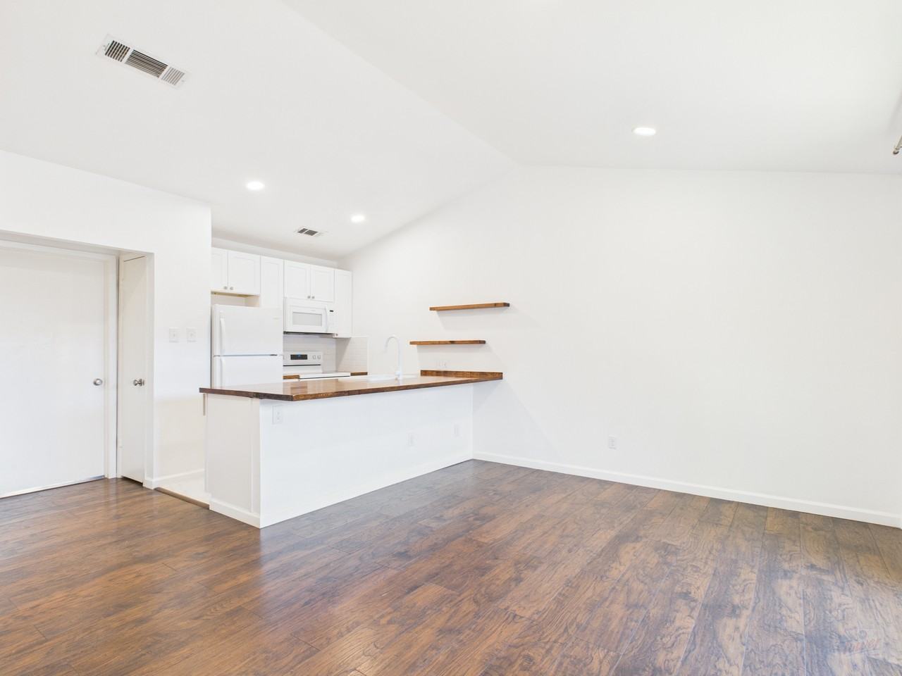 1303 Hollow Creek Drive #1