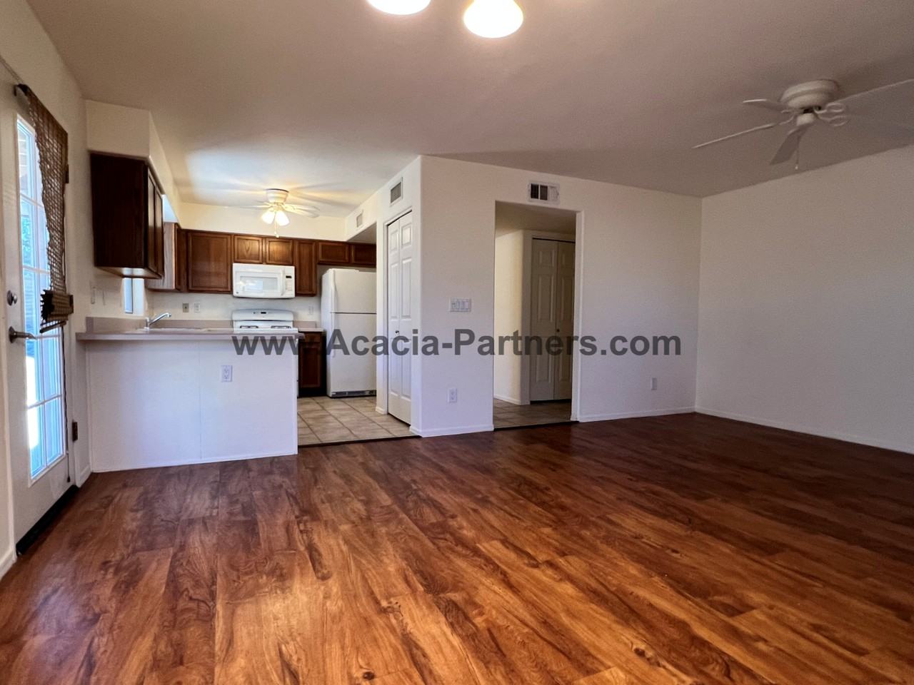 116 North Nightfall Avenue - Photo 7 of 24