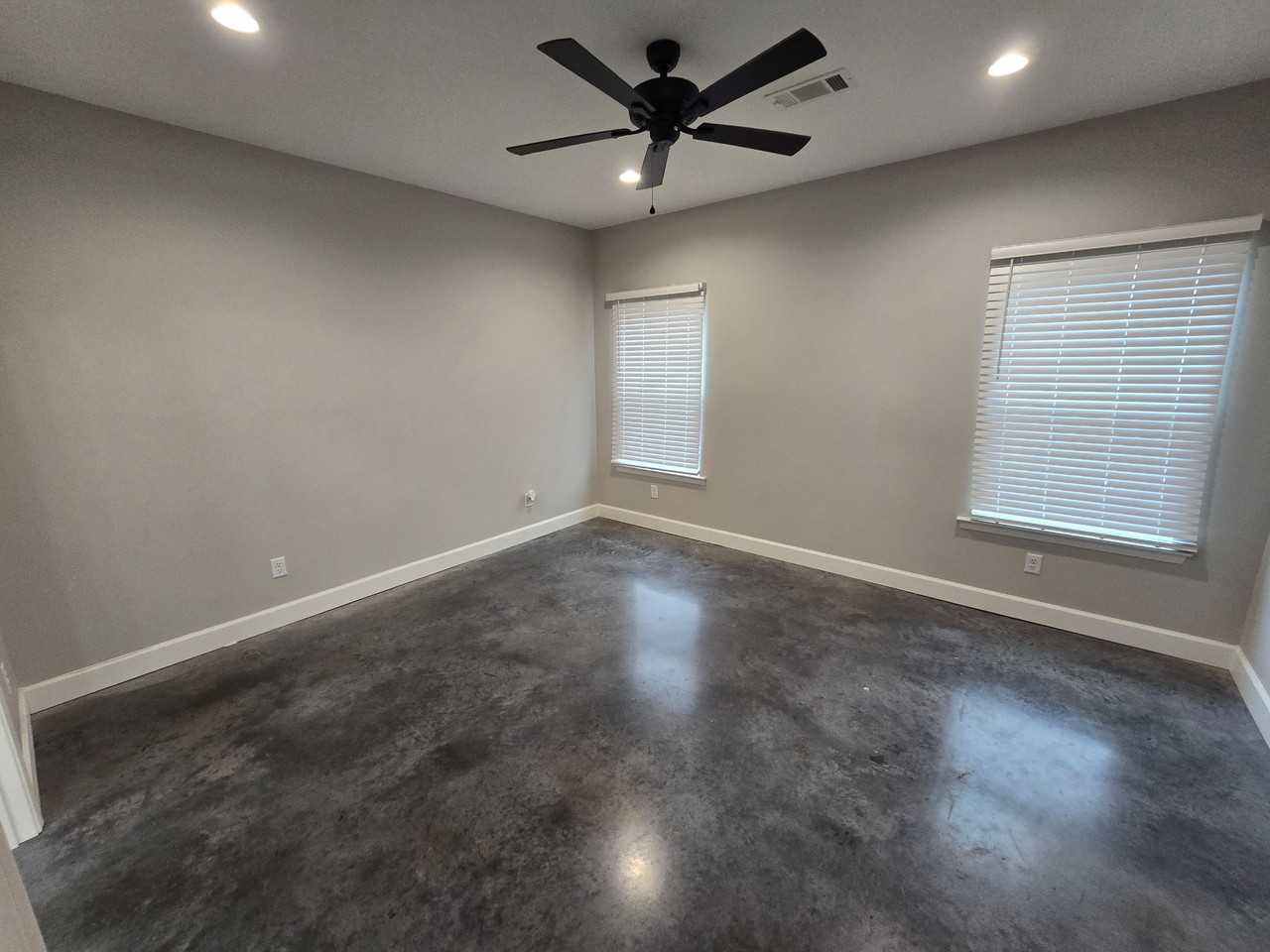1621 Wilson Road - Photo 4 of 19