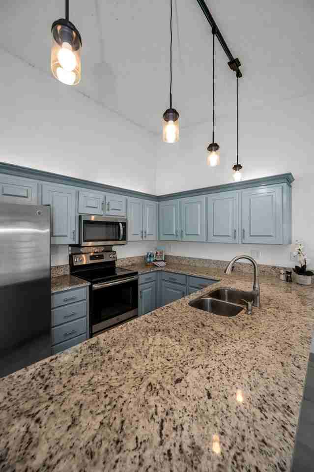 3377 Crystal Ct E #E - Photo 2 of 35