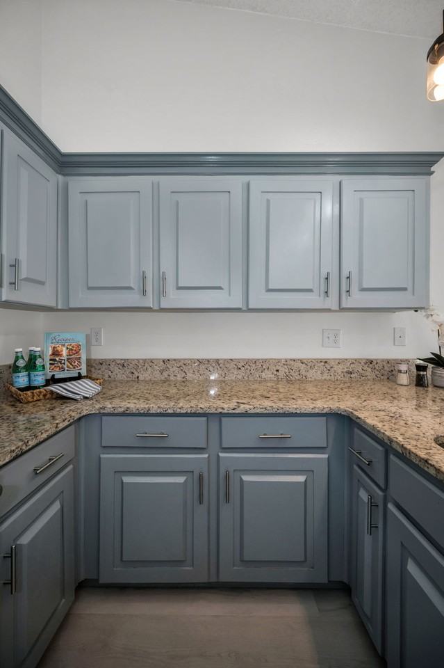 3377 Crystal Ct E #E - Photo 5 of 35