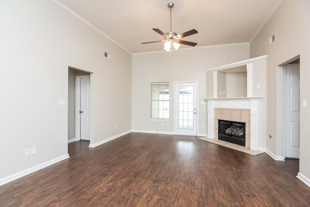 115 Mossy Spring Drive - Photo 2 of 15