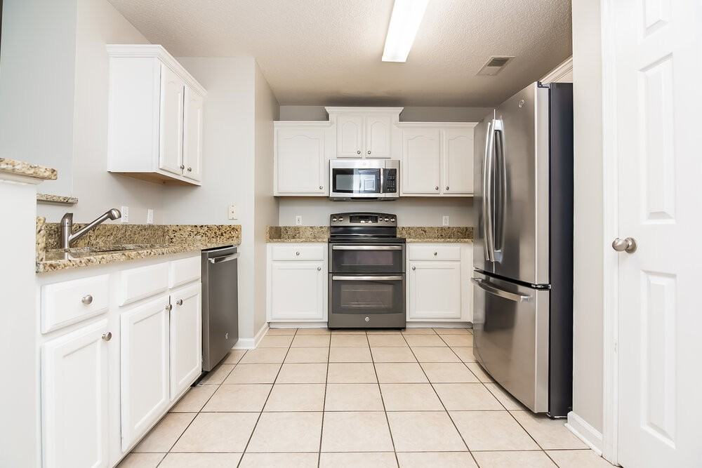 115 Mossy Spring Drive - Photo 5 of 15