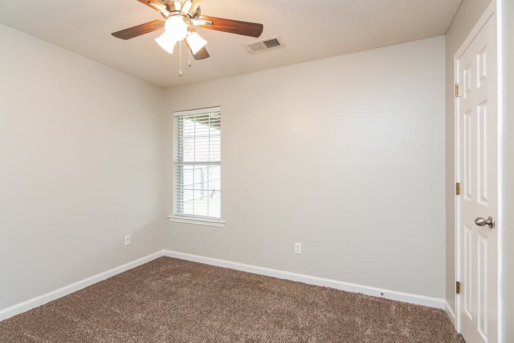 115 Mossy Spring Drive - Photo 7 of 15