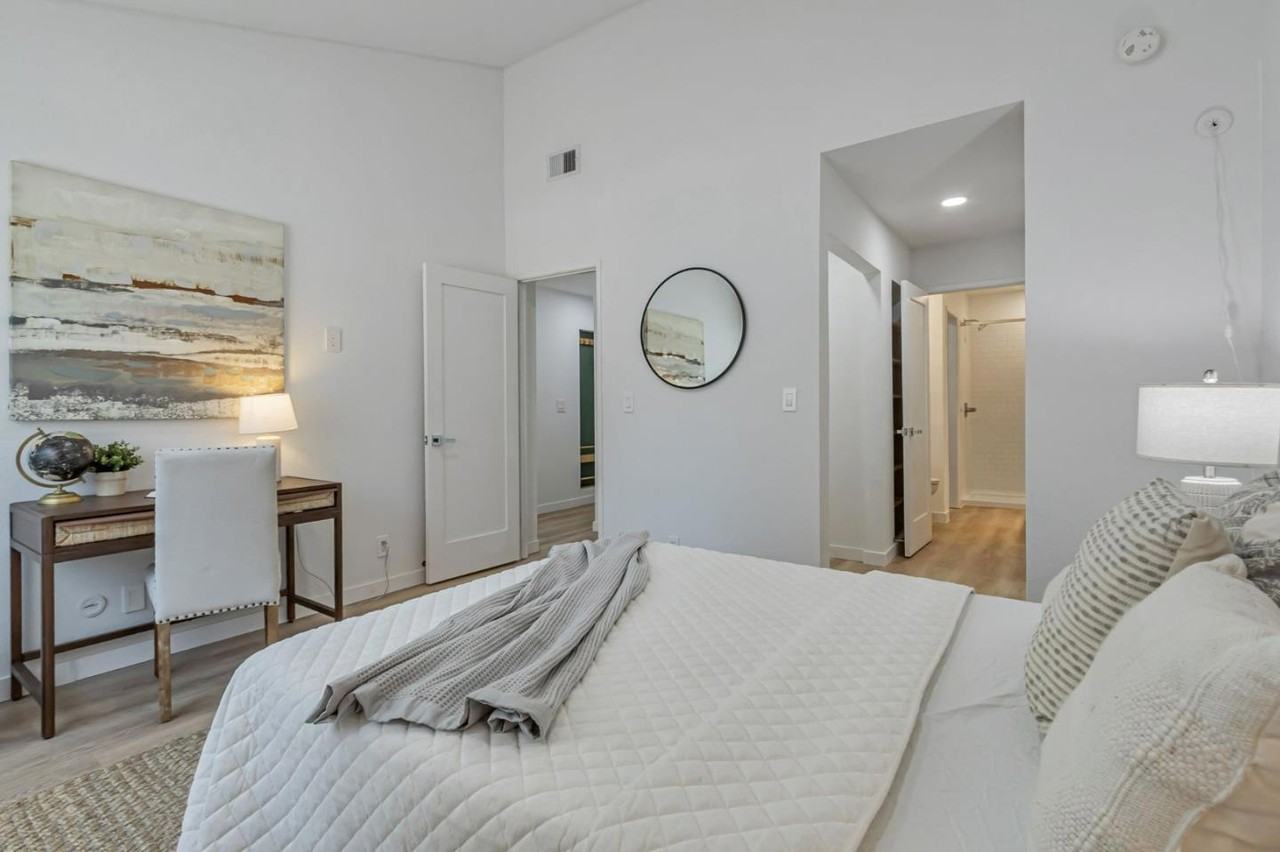 1400 Bowe Ave - Photo 4 of 7