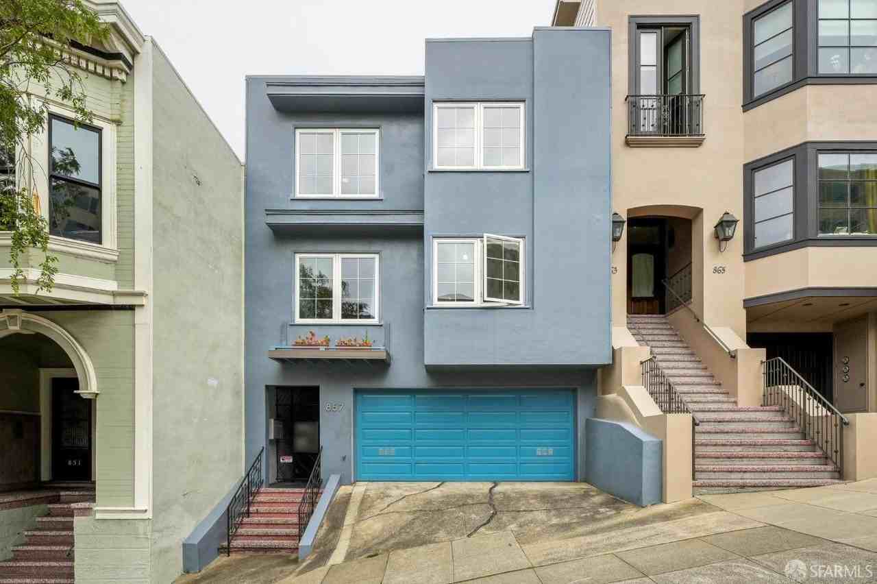 857 Church St - Photo 3 of 6