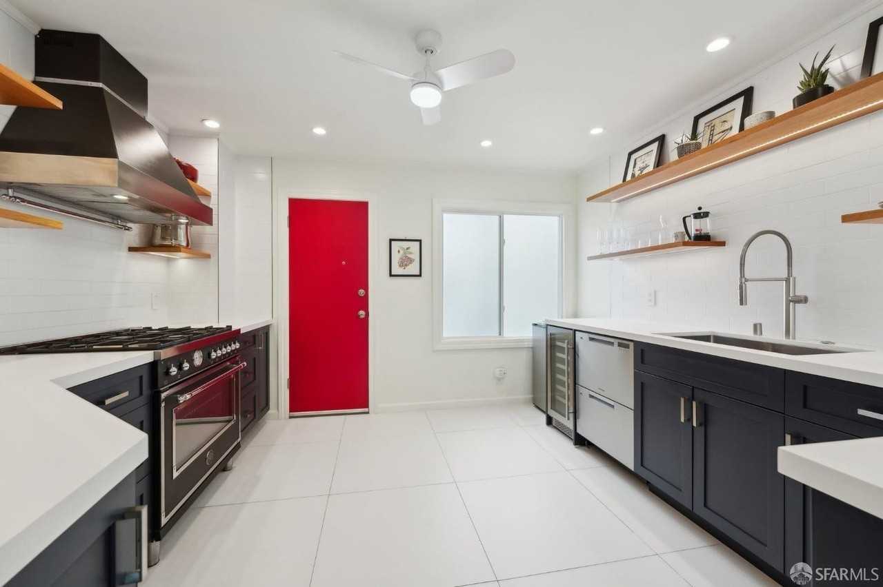 857 Church St - Photo 5 of 6