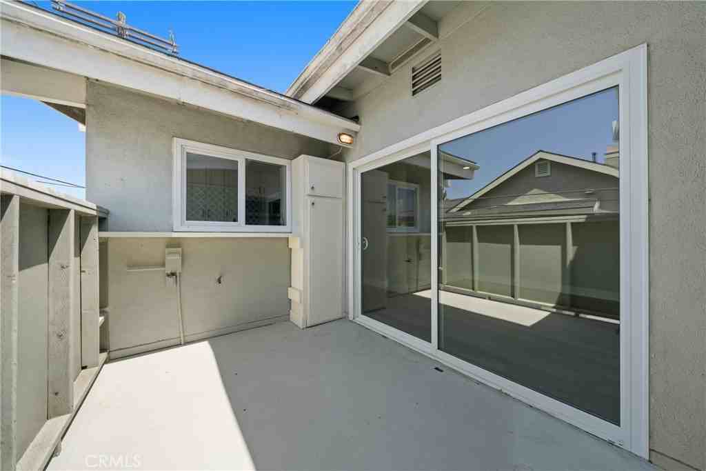 503 Saint Andrews Rd - Photo 5 of 9