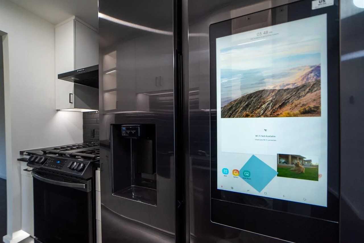 2458 Larkspur Ln - Photo 6 of 7