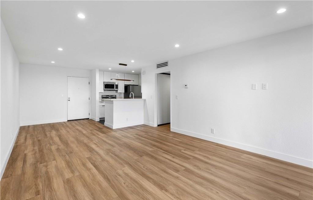 4499 Via Marisol - Photo 5 of 7