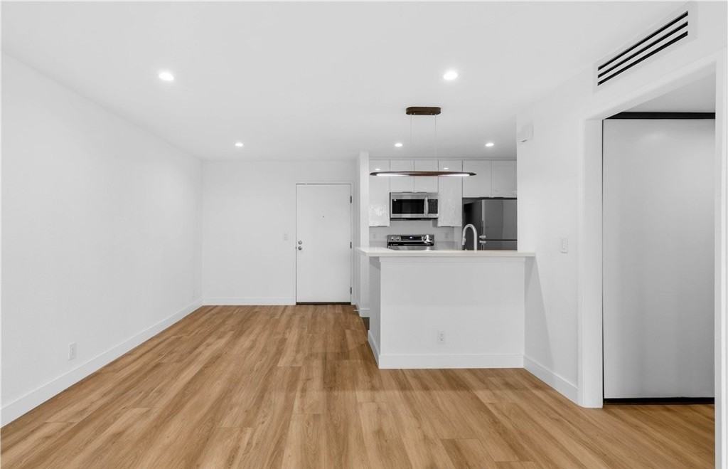 4499 Via Marisol - Photo 6 of 7