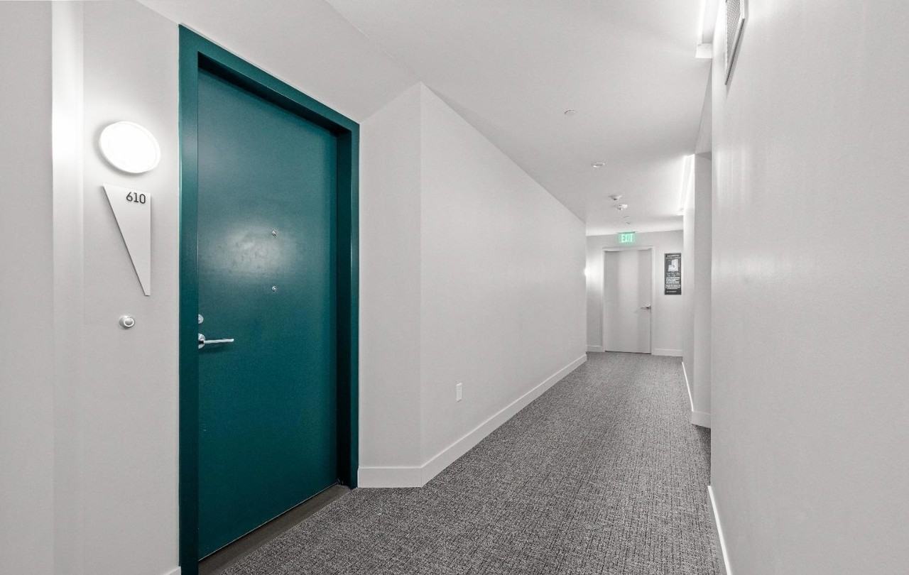 285 Main St - Photo 2 of 6