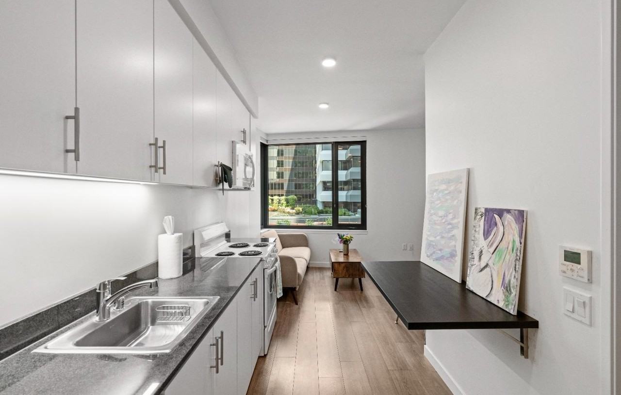 285 Main St - Photo 5 of 6