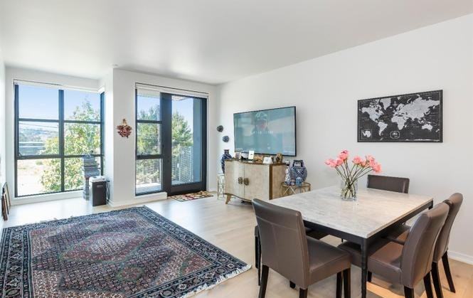 451 Donahue St - Photo 6 of 8