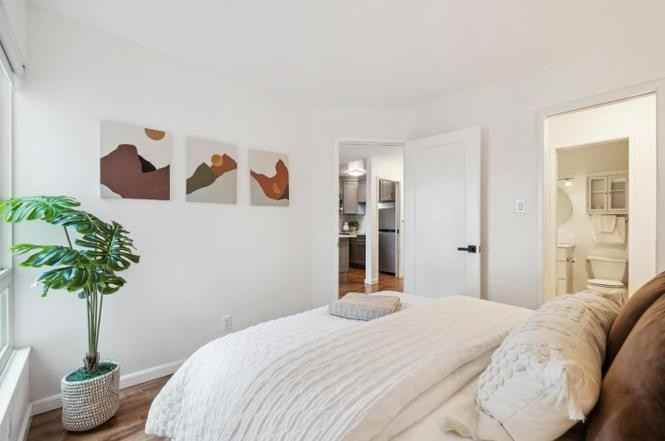 847 N Humboldt St - Photo 6 of 7