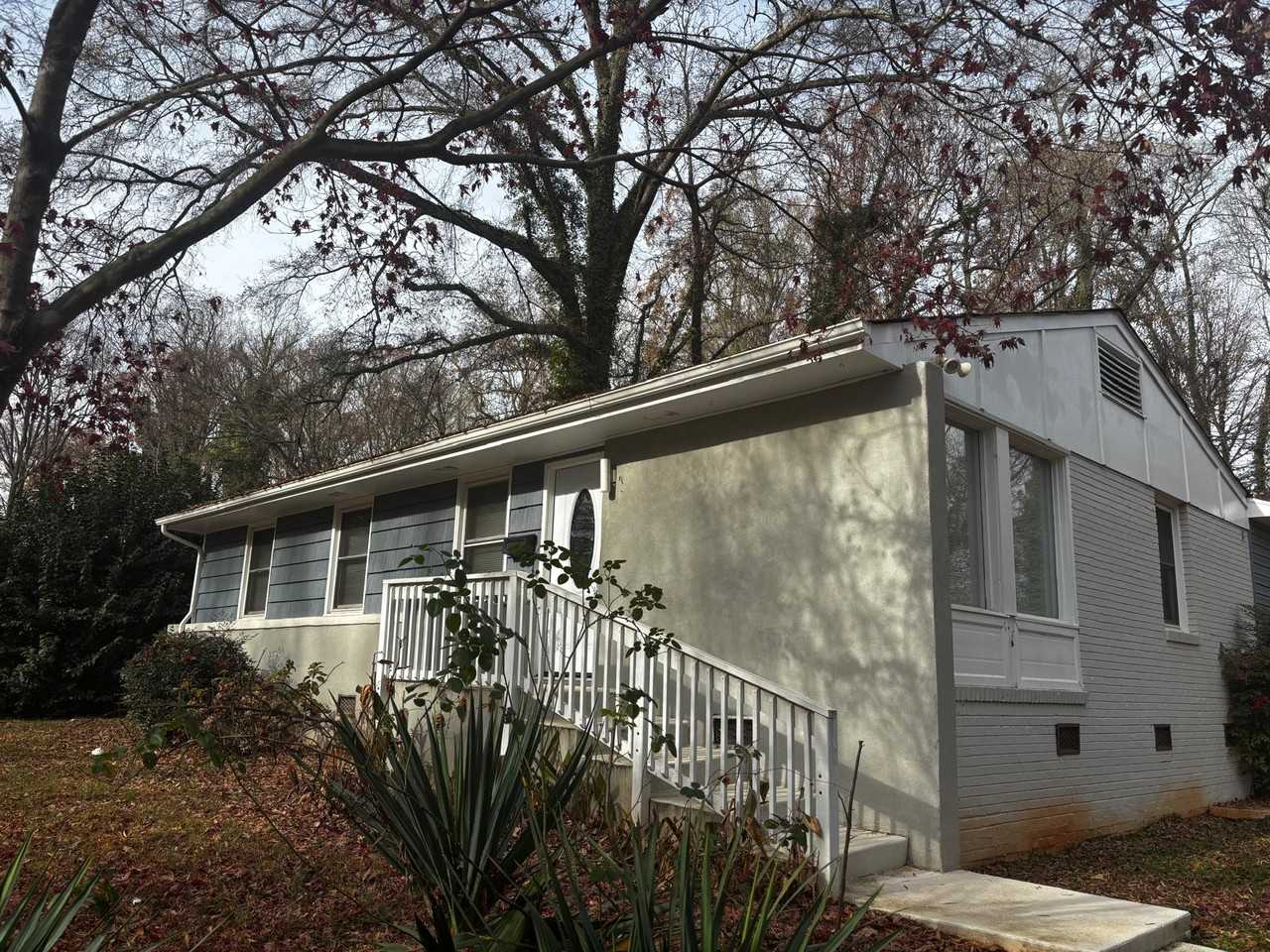 2822 Royston Road - Photo 2 of 16