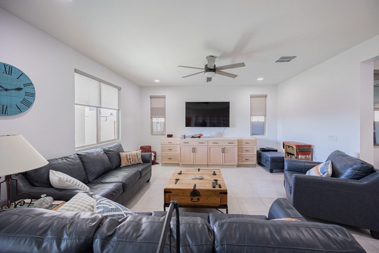 10545 East Texas Avenue - Photo 7 of 33