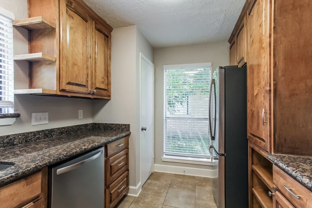 7526 Shoshone Dr - Photo 7 of 16