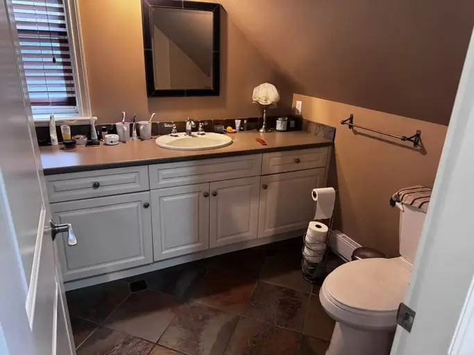 2888 146a St - Photo 3 of 16