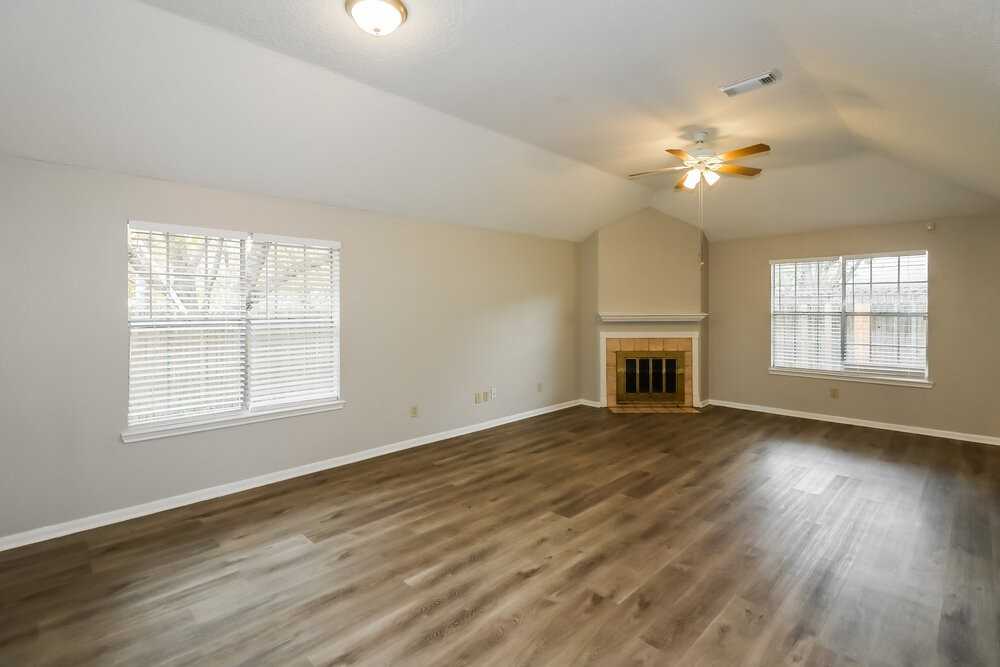 16907 Dusty Mill Dr E - Photo 5 of 16