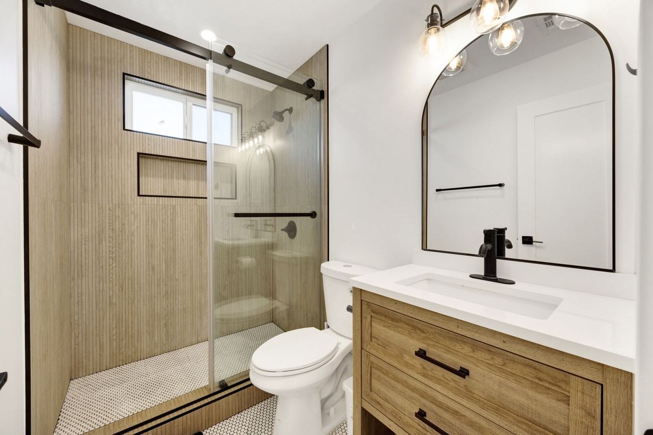 2206 North Brighton Street #NA - Photo 2 of 8