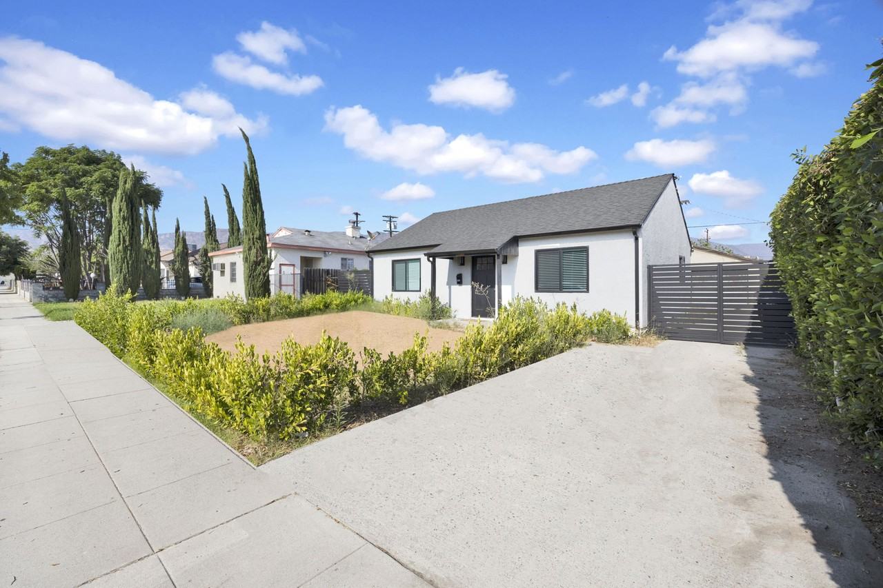 2206 North Brighton Street #NA - Photo 3 of 8