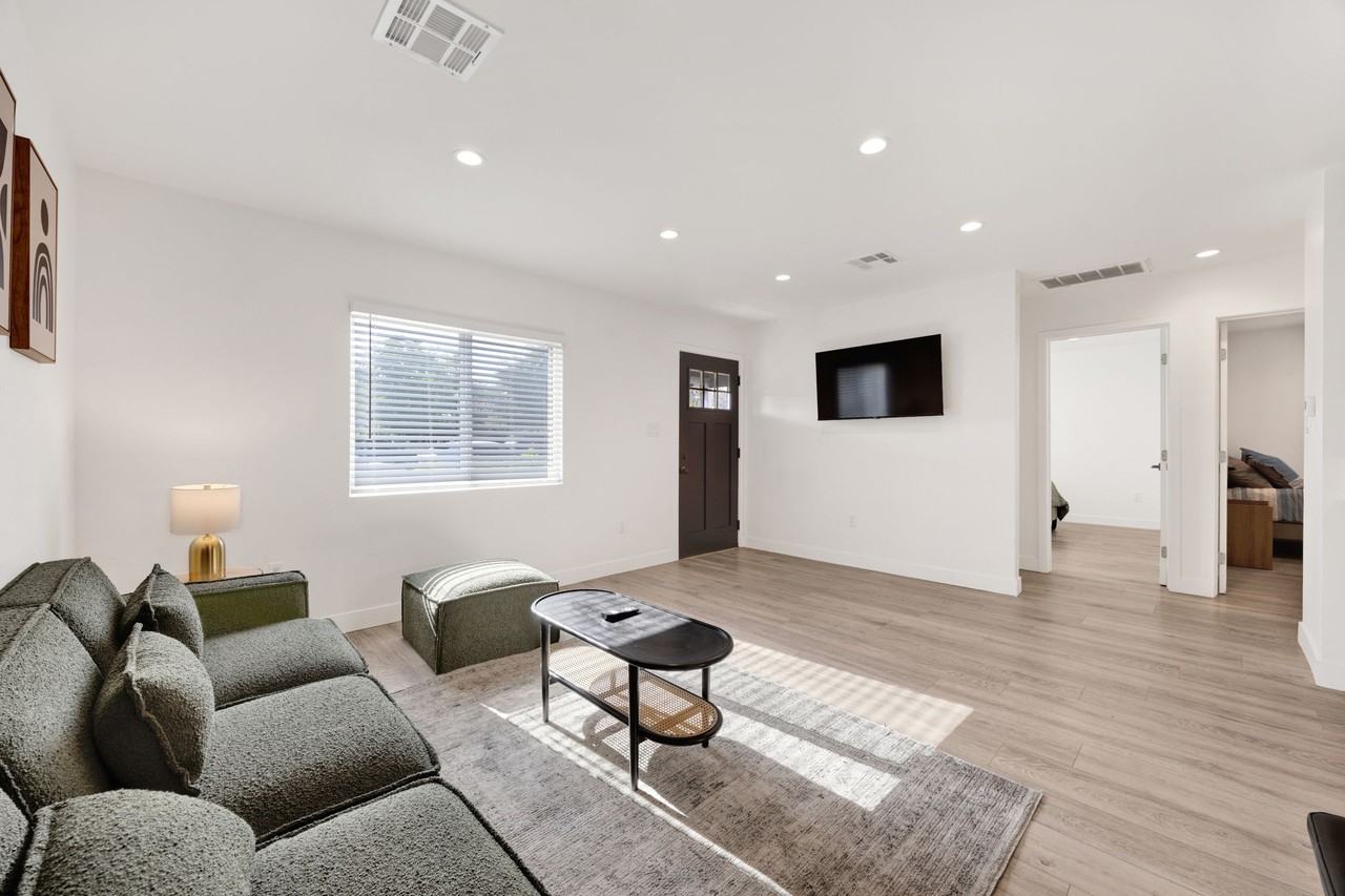 2206 North Brighton Street #NA - Photo 7 of 8