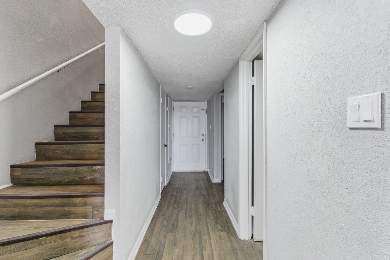 4235 Nw Loop 410 #102 - Photo 5 of 14