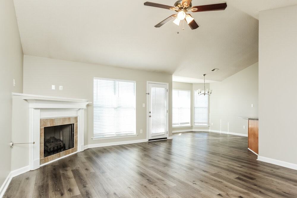 6325 Sandbourne E - Photo 6 of 17