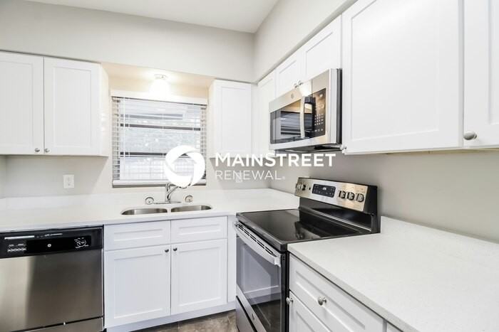 613 Morocco Ave - Photo 4 of 16