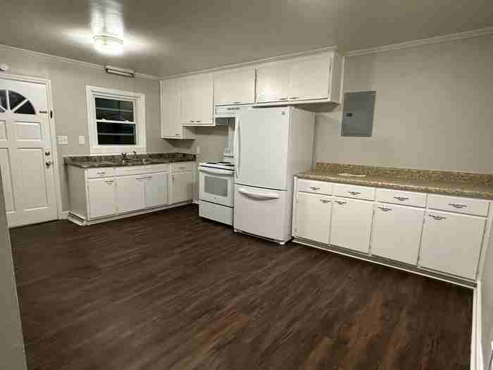 329 N Bost St #1 - Photo 5 of 12