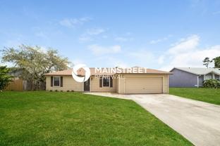 631 Blackstone Avenue - Photo 1 of 1