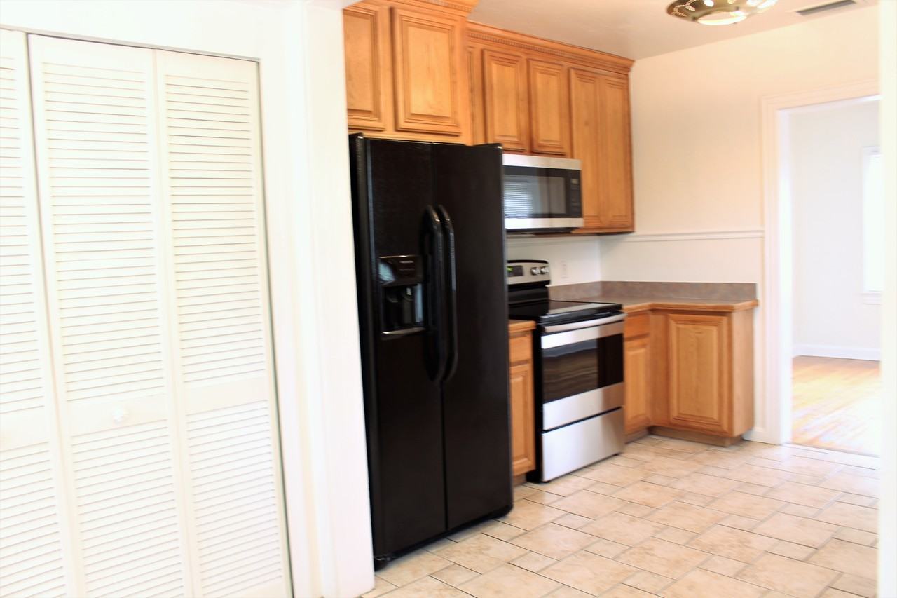 1411 East Kaley Street #NA - Photo 7 of 14