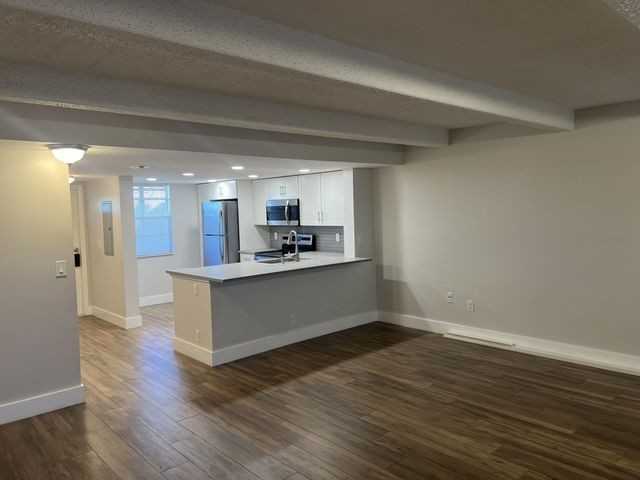 10120 Boca Entrada Boulevard - Photo 4 of 7