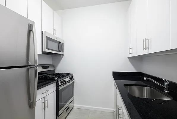 West Street #12A - Photo 4 of 6