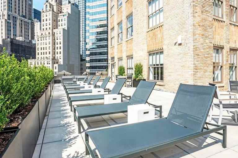 Wall Street #2808 - Photo 5 of 6