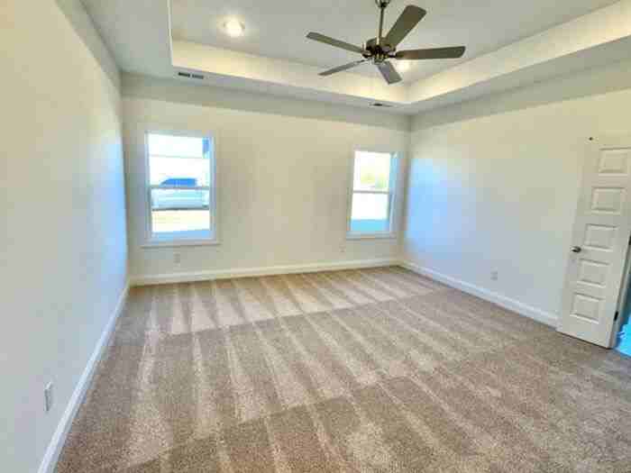 7552 Newbury Dr - Photo 6 of 12