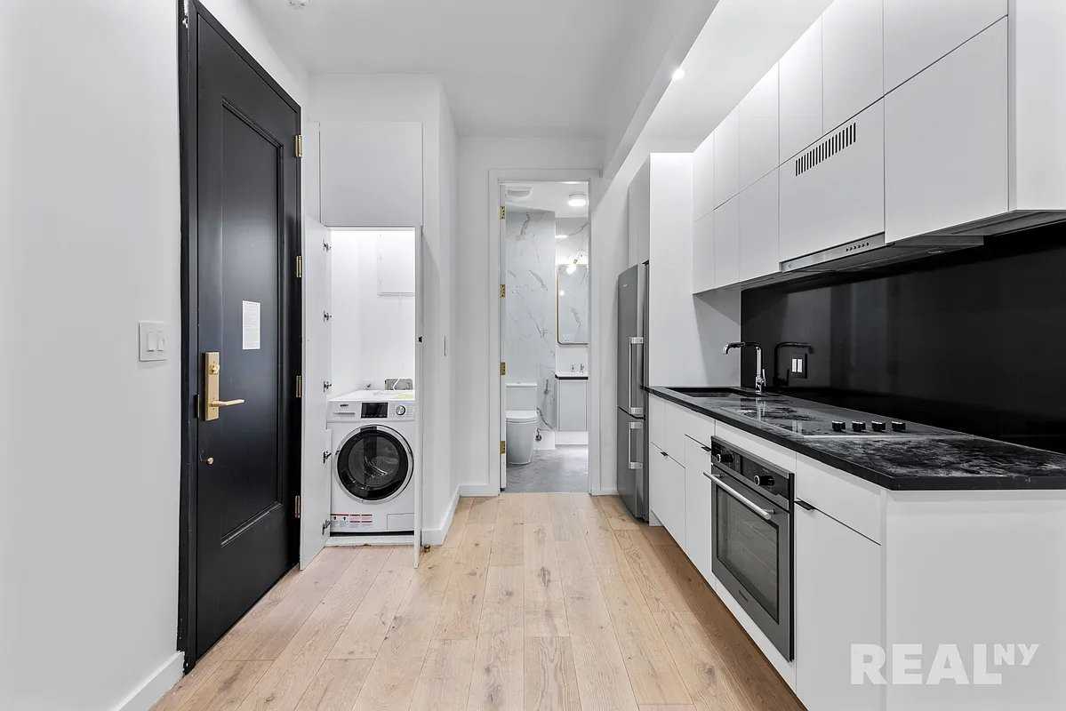 93 Hicks St #2B - Photo 2 of 6