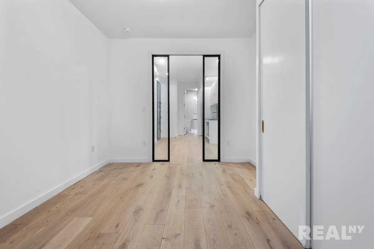 93 Hicks St #2B - Photo 4 of 6