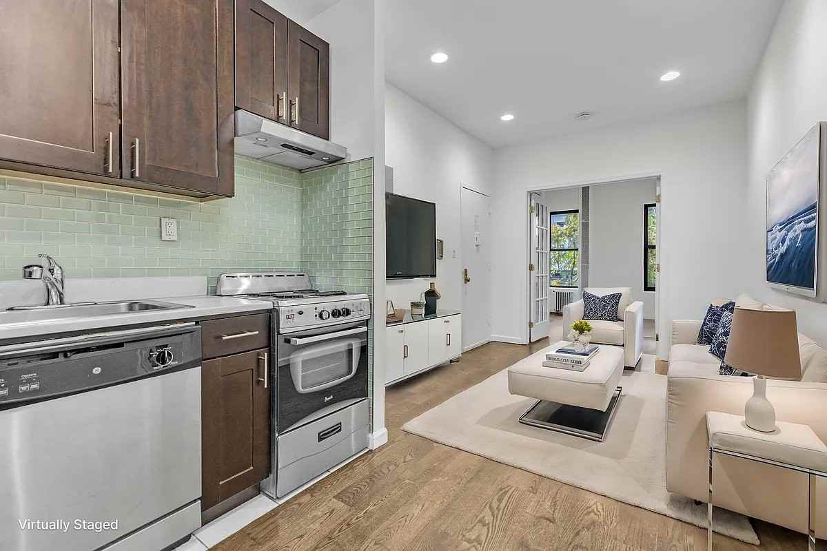 32 Garnet Street #4R