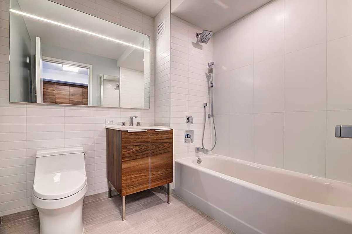 171 Suffolk Street #4HH - Photo 3 of 8