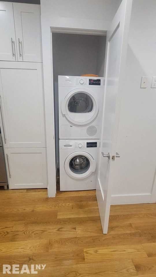 8th Avenue #2C - Photo 5 of 9