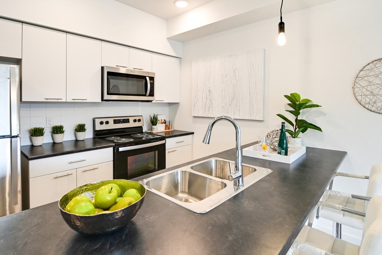 599 Clement Avenue #310 - Photo 4 of 12