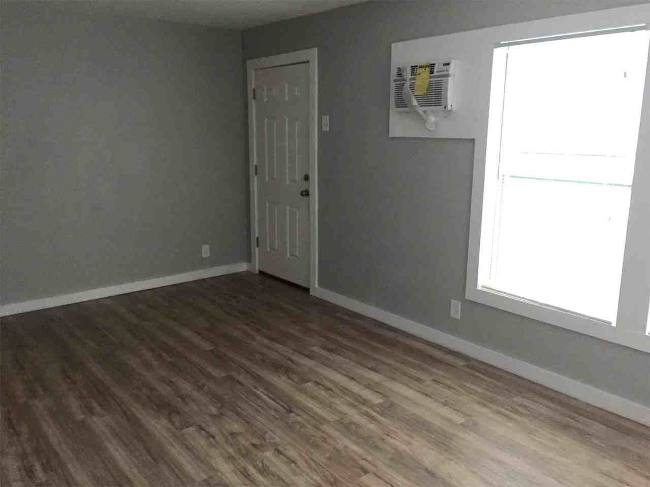 New Smyrna Apartments - Photo 6 of 30