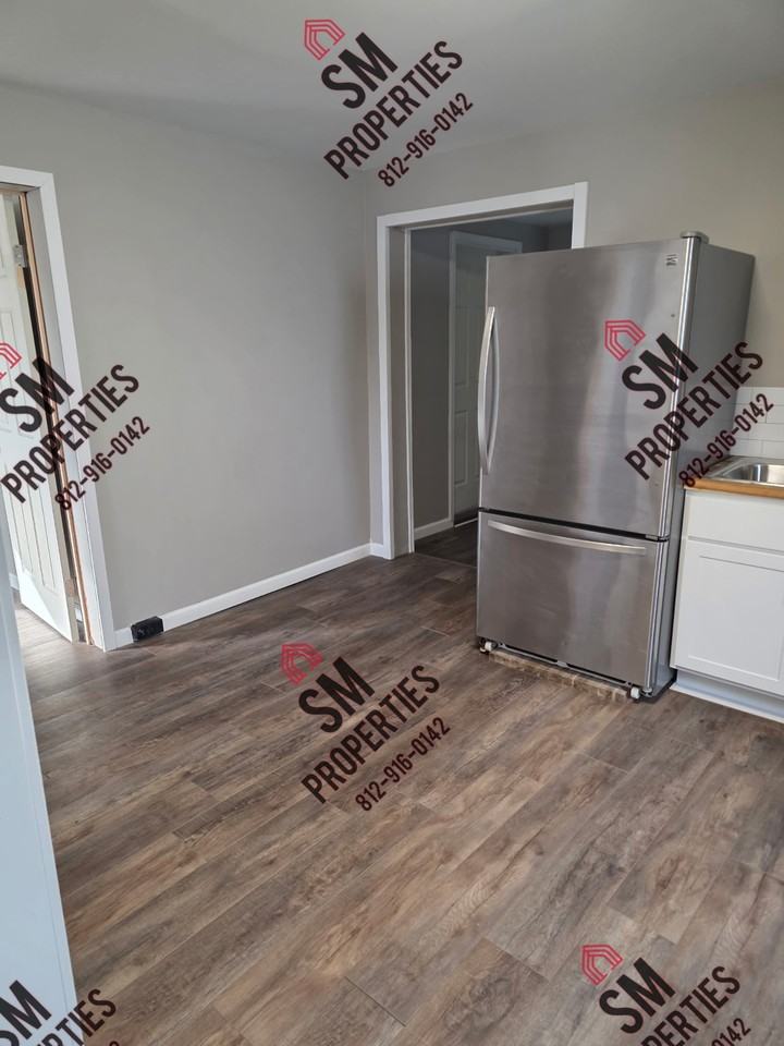 1433 Loeb Street #1 - Photo 7 of 19