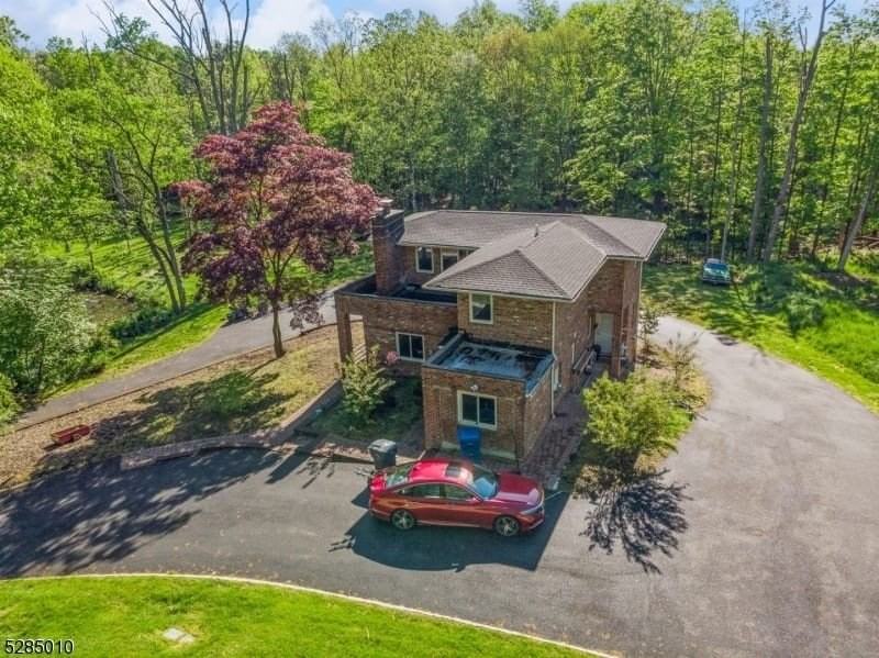 242 Lake Rd - Photo 3 of 43